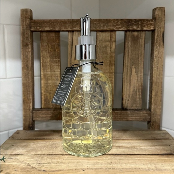 🆕 Bee 🐝 LAVENDER HONEY 🍯 Glass Hand Soap! - Picture 1 of 7